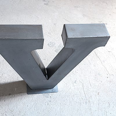 Loft Steel Letter V #115 - obrazek 2