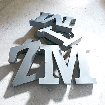 Loft Steel Letter V #115 - obrazek 4