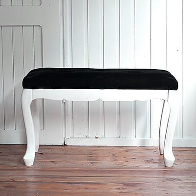 Pufa Black & White Theatre #185