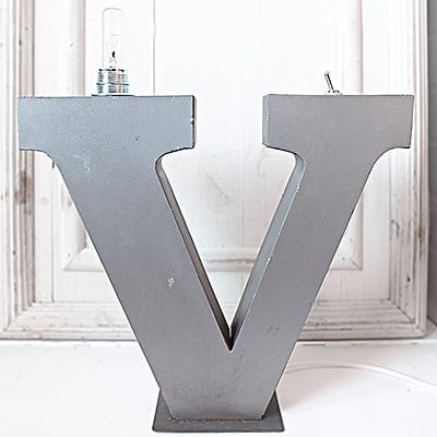 Lampa Industrialna "V" Loft Steel Letter #251